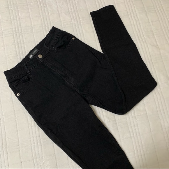 ZARA Skinny Jeans
